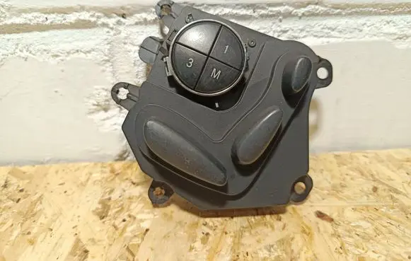 Mercedes-Benz E W211 Seat control switch 2118218079 03464235