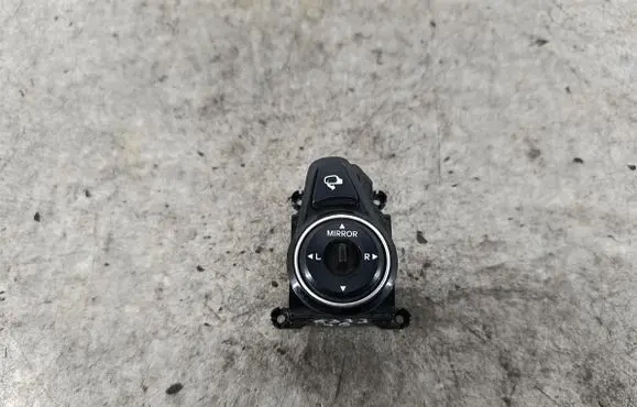 Hyundai i40 Wing mirror switch 39R4801230