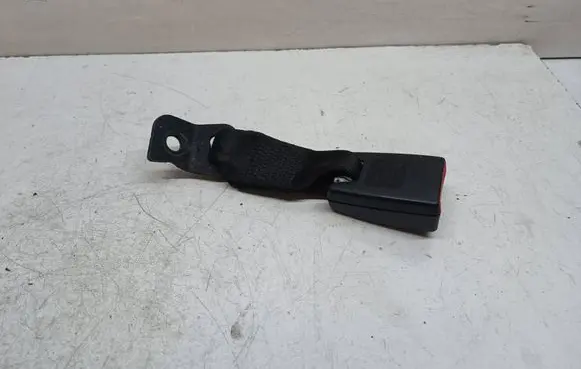 BMW 3 E90 E91 Rear seatbelt buckle 9117261