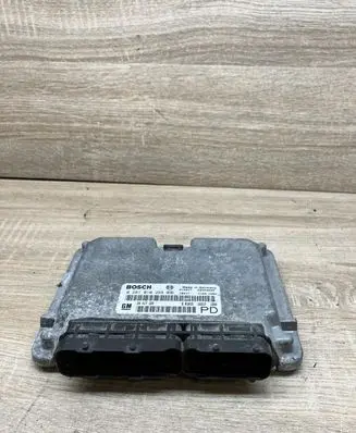 Opel Zafira A Engine control unit/module 24417169 0281010268