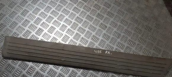 Chrysler Voyager Front sill trim cover 04754903aa 18469c