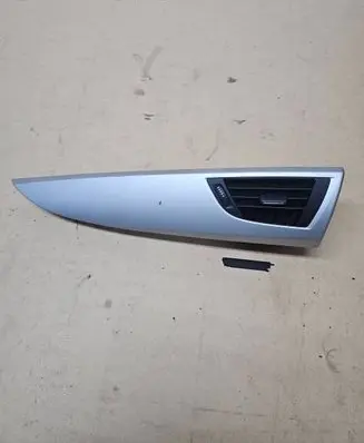 BMW 1 F20 F21 Dashboard side air vent grill/cover trim 27648710 9205366