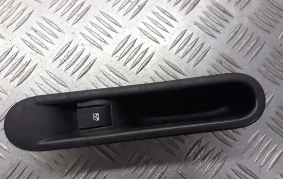 Renault Espace IV Quarter vent window switch 