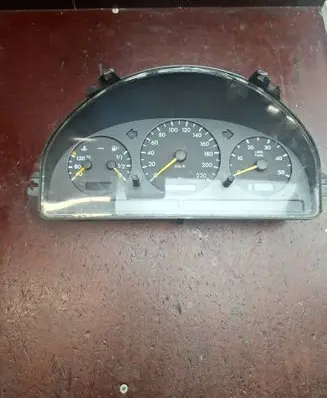 Mercedes-Benz ML W163 Speedometer (instrument cluster) 1911210243B A1635403011 123773682