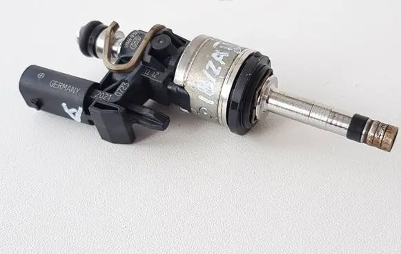 Seat Ibiza V (KJ) Fuel injector 0261500443
