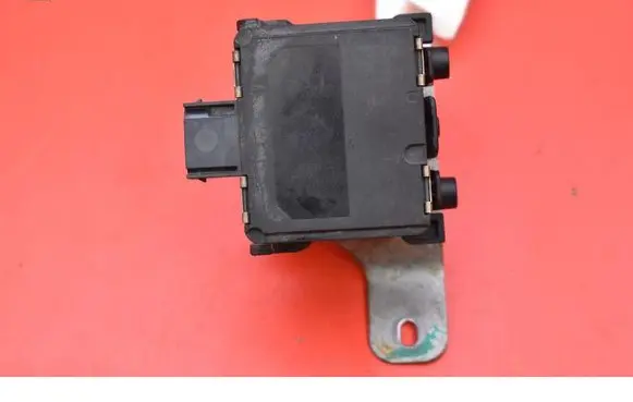 Tesla Model X Sensor 1057551-00-B