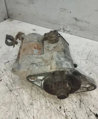 Toyota Yaris Verso Starter motor 2810033050 4280000570