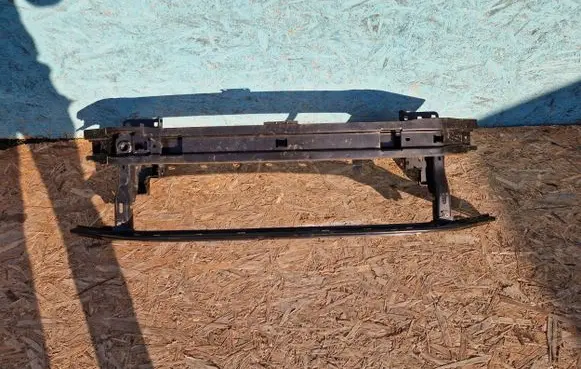 Volkswagen Polo VI Front bumper support beam 