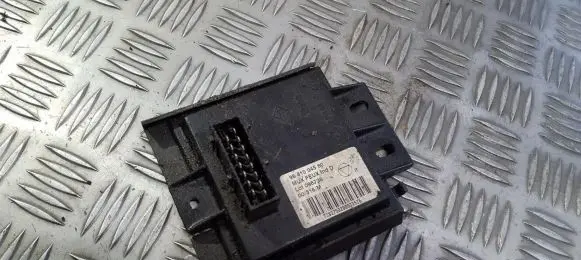 Peugeot 607 Ignition amplifier control unit 9641004580 098736