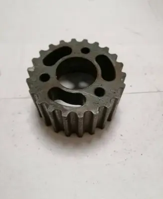 Volkswagen PASSAT B6 Fuel pump gear (pulley) 03L130111B