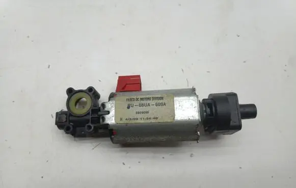 Chrysler Pacifica Seat adjustment motor 5809090