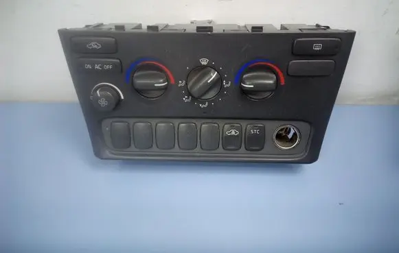 Volvo S60 Climate control unit 8682930 7923