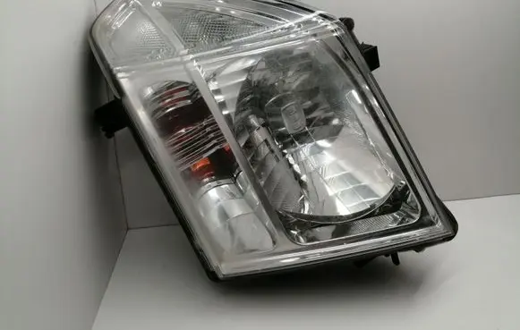 Nissan Navara D23 Headlight/headlamp 26060EB300