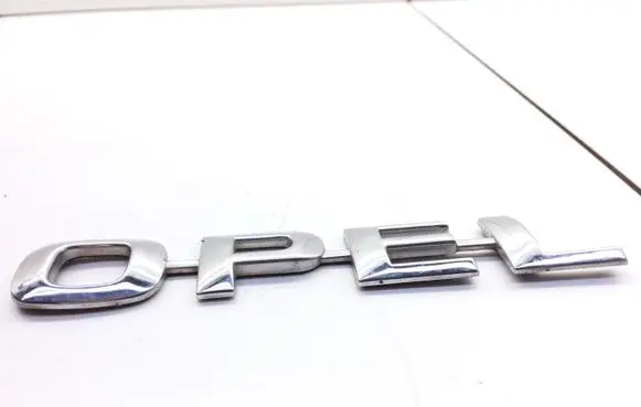 Opel Sintra Manufacturers badge/model letters 