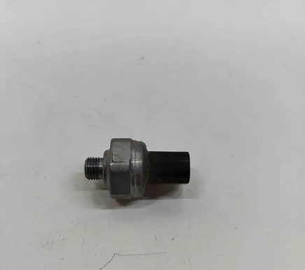 BMW X2 F39 Air conditioning (A/C) pressure sensor 9323658