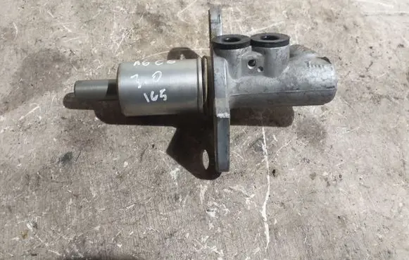 Audi A6 S6 C6 4F Master brake cylinder