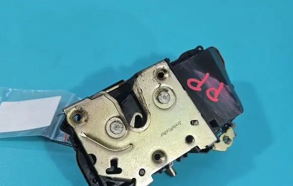 Citroen Xsara Picasso Front door lock IMPRK1568876