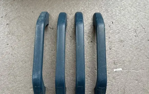 Nissan Patrol 160 A set of handles for the ceiling 73940C6001 73940M6607