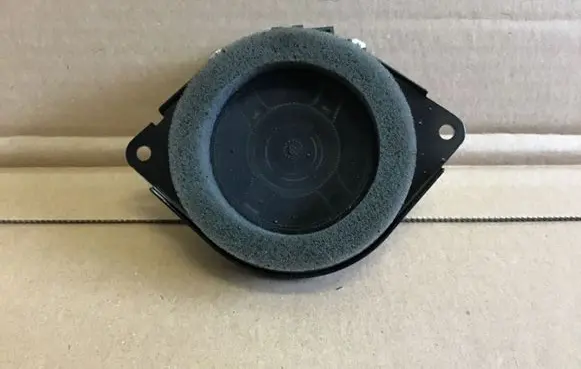 Chrysler Pacifica Panel speaker 68043045AD