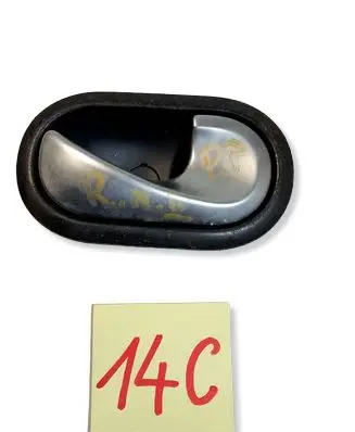 Renault Megane II Front door interior handle 8200028995