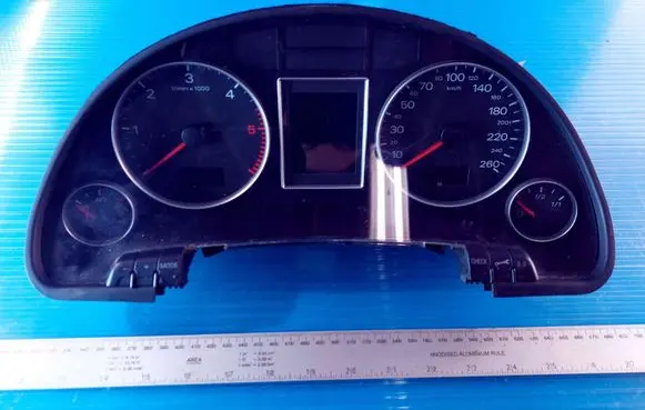 Audi A4 S4 B7 8E 8H Speedometer (instrument cluster) 8E092932 595388 0263664226