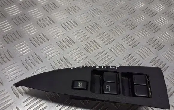 Nissan Note (E11) Electric window control switch