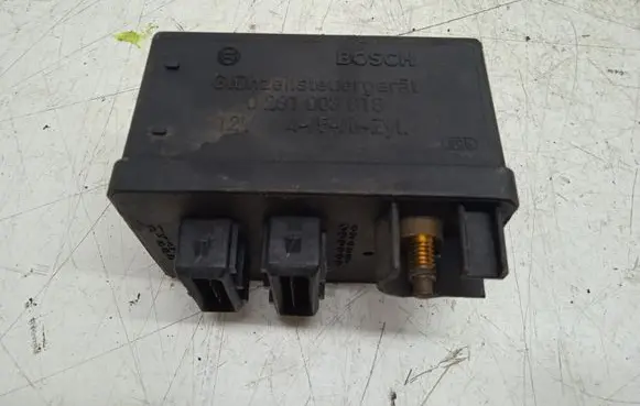 Peugeot 607 Glow plug pre-heat relay 0281003018