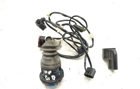 Opel Astra H Rear door wiring loom 13181596