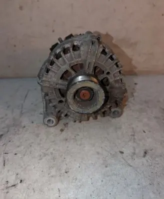 BMW 3 E90 E91 Generator/alternator 7892261
