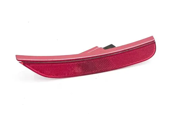 Chrysler Pacifica Rear tail light reflector 68229424AA 90077142