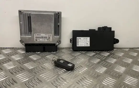 Engine ECU kit and lock set