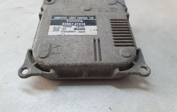 Toyota Prius (XW30) Xenon control unit/module 8596747010 3550079010