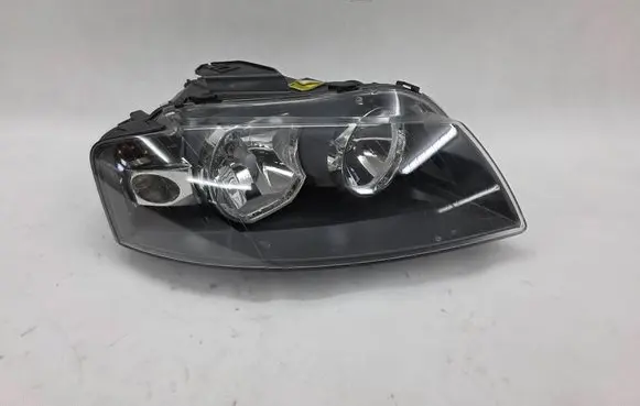 Audi A3 S3 8P Headlight/headlamp 8P0941004A