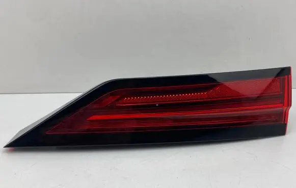 Volvo V90 Cross Country Tailgate rear/tail lights 32337137 1TL607271