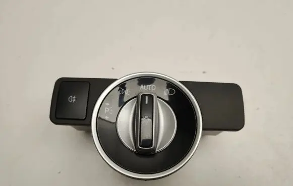 Mercedes-Benz E W212 Light switch A2129050551