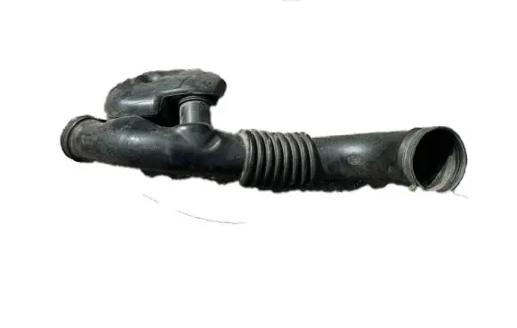 Mercedes-Benz Sprinter W901 W902 W903 W904 Intercooler hose/pipe 9015282682 DBL556205 393560