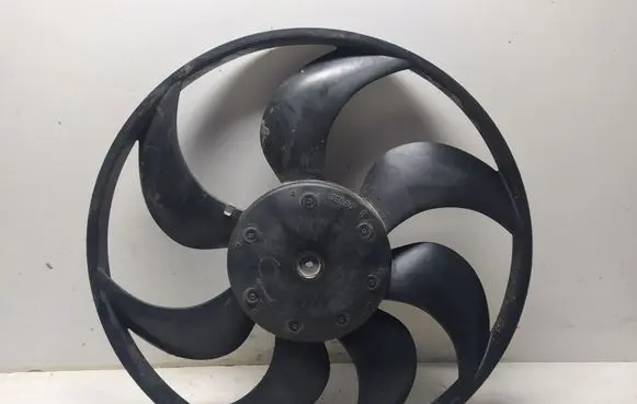 Peugeot 2008 II Fan impeller 