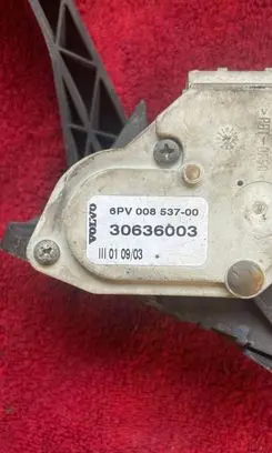 Volvo V70 Accelerator throttle pedal 30636003 6PV00853700