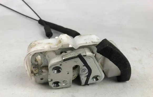 Subaru Outback Rear door lock