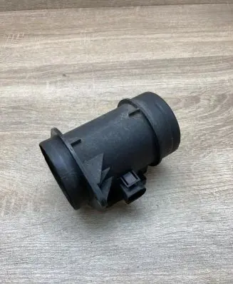 Volkswagen Golf II Mass air flow meter 074906461 71822101