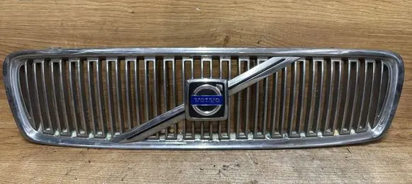 Volvo V70 Front grill 8659875