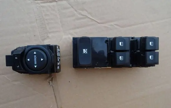 KIA Stonic Electric window control switch 93570H8100WK 2310190245 4D64921000