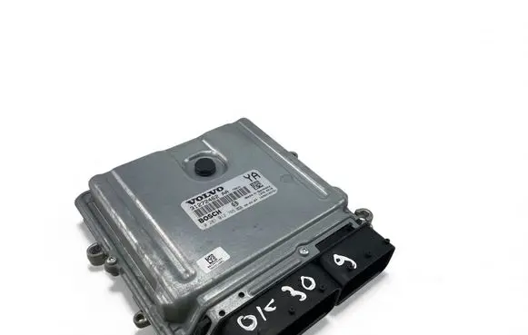 Volvo V70 Engine control unit/module ECU 31272462AA 0281012765