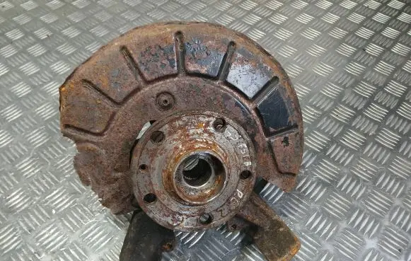 Volkswagen Golf V Front wheel hub spindle knuckle