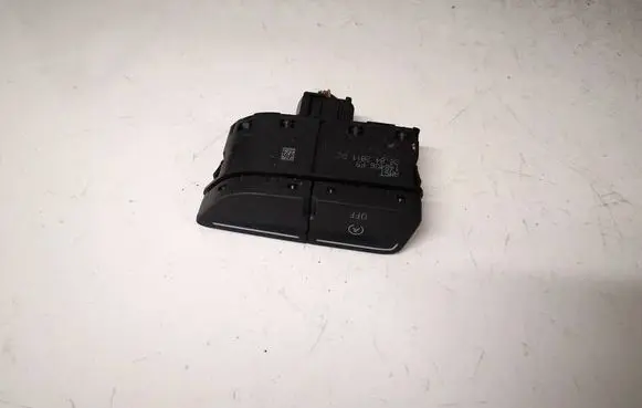 Ford Focus Other switches/knobs/shifts am5t14b436fb