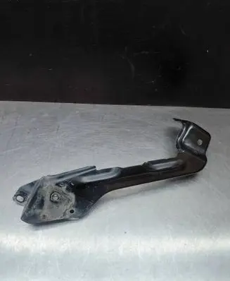 Mercedes-Benz E W211 Headlight/headlamp mounting bracket