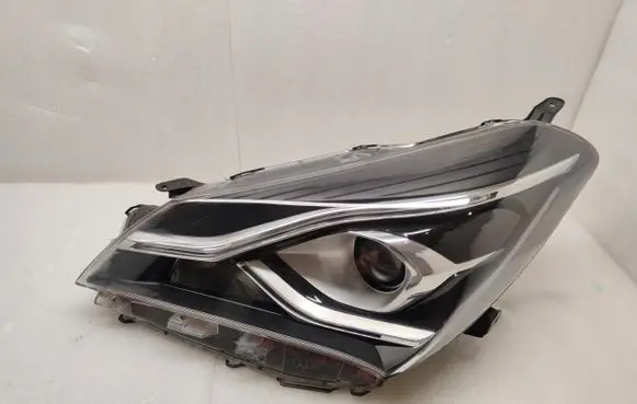 Toyota Yaris Headlight/headlamp