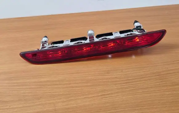 Hyundai i20 (BC3 BI3) Third/center stoplight 92700Q0100