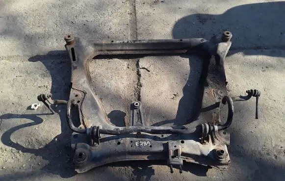 Nissan Pulsar Front subframe