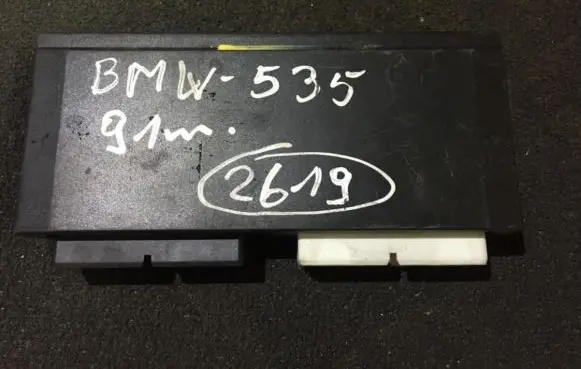 BMW 5 E34 Comfort/convenience module 61351379741 606140x01e